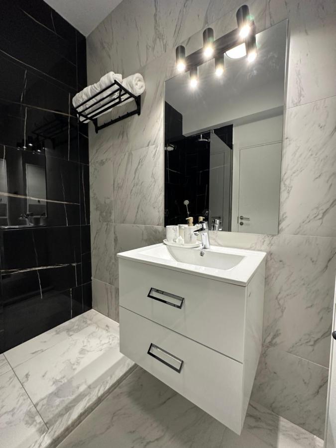 Studio303 By Allegio: Mamaia'S Seaside Luxury Near Finest Clubs & Beaches Εξωτερικό φωτογραφία