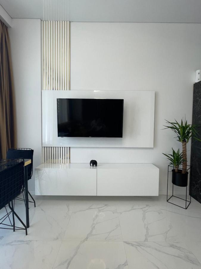 Studio303 By Allegio: Mamaia'S Seaside Luxury Near Finest Clubs & Beaches Εξωτερικό φωτογραφία